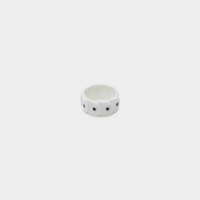 [ACCESSORY] SASKIA DIEZ DRAKE RING NO.1 (WHITE-BLACK DOT) | 2016/ | IMARI-ARITA WARES