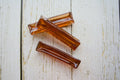 Bacon collagen dental chew for dogs.|Friandise dentaire au collagène et au bacon pour chiens.