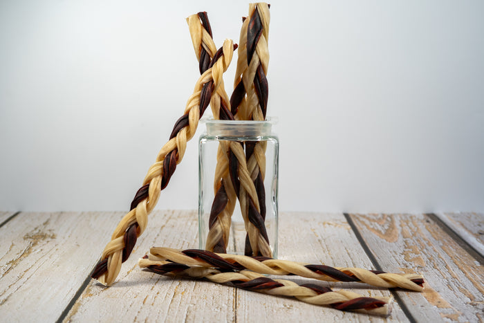 Our Beef Collagen sticks 80-100 g each this is 3 times BIGGER than major competitor’s products! | Nos bâtonnets de collagène de bœuf de 80 à 100 g chacun, soit 3 fois PLUS GROS que les produits des principaux concurrents !