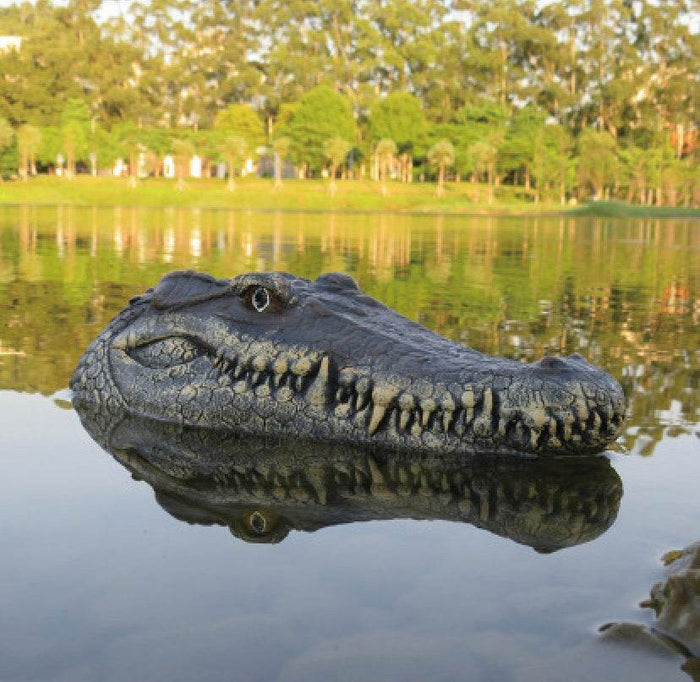 Crocadillo: Remote Control Crocodile Boat - Goodlifebean