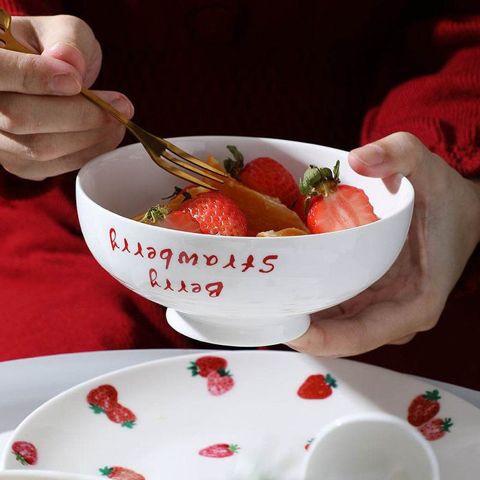 Kawaii Strawberry Ceramic Ramen Bowl with Lid - Goodlifebean home decor