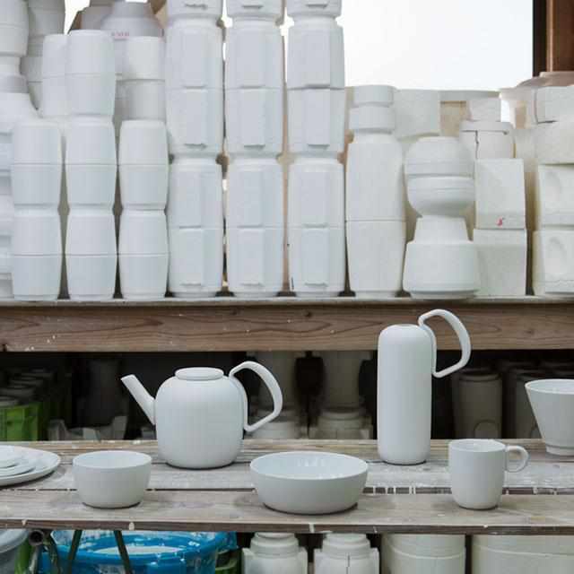[MUG (CUP)] LEON RANSMEIER COFFEE POT (WHITE) | 2016/ | IMARI-ARITA WARES
