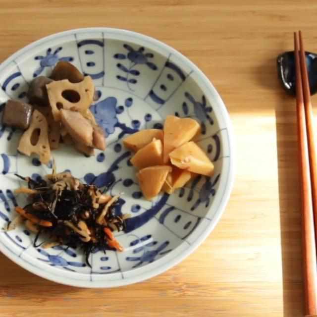 [PLATE (PLATTER)] TWISTED FLOWER PATTERN (PRIME, PLATE) | ZOA | IMARI-ARITA WARES