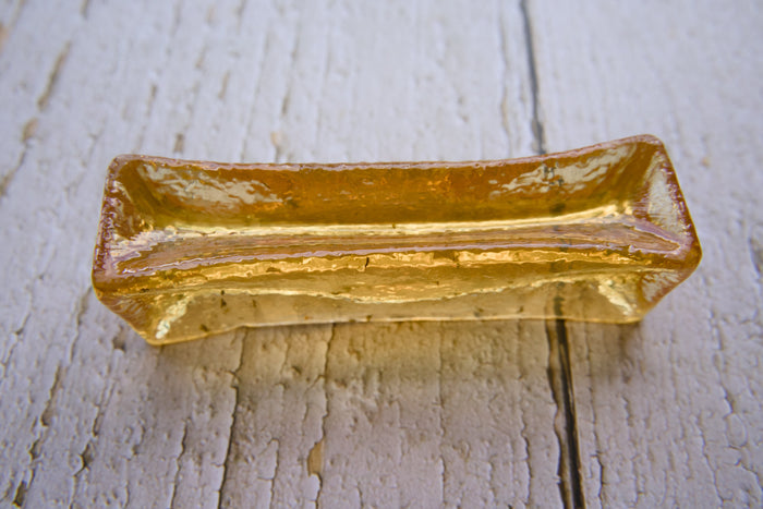 Natural pork collagen dental chews with parsley for dogs.|Friandises dentaires à mâcher au collagène de porc naturel et au persil pour chiens.