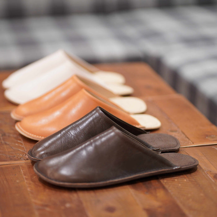 [SLIPPERS] WAXEDLEATHER (CAMEL) | LEATHER PROCESSING