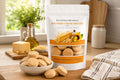 Baxter Bailey Southern Cheese Biscuits dog treats made with real aged parmesan cheese.|Friandises pour chiens Baxter Bailey Southern Cheese Biscuits, préparées avec du véritable parmesan affiné.